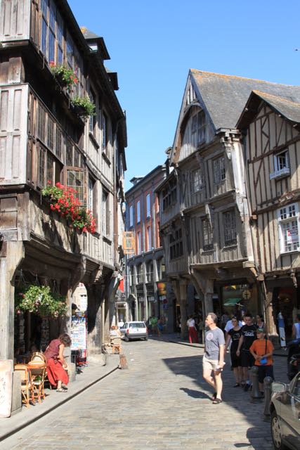 Dinan